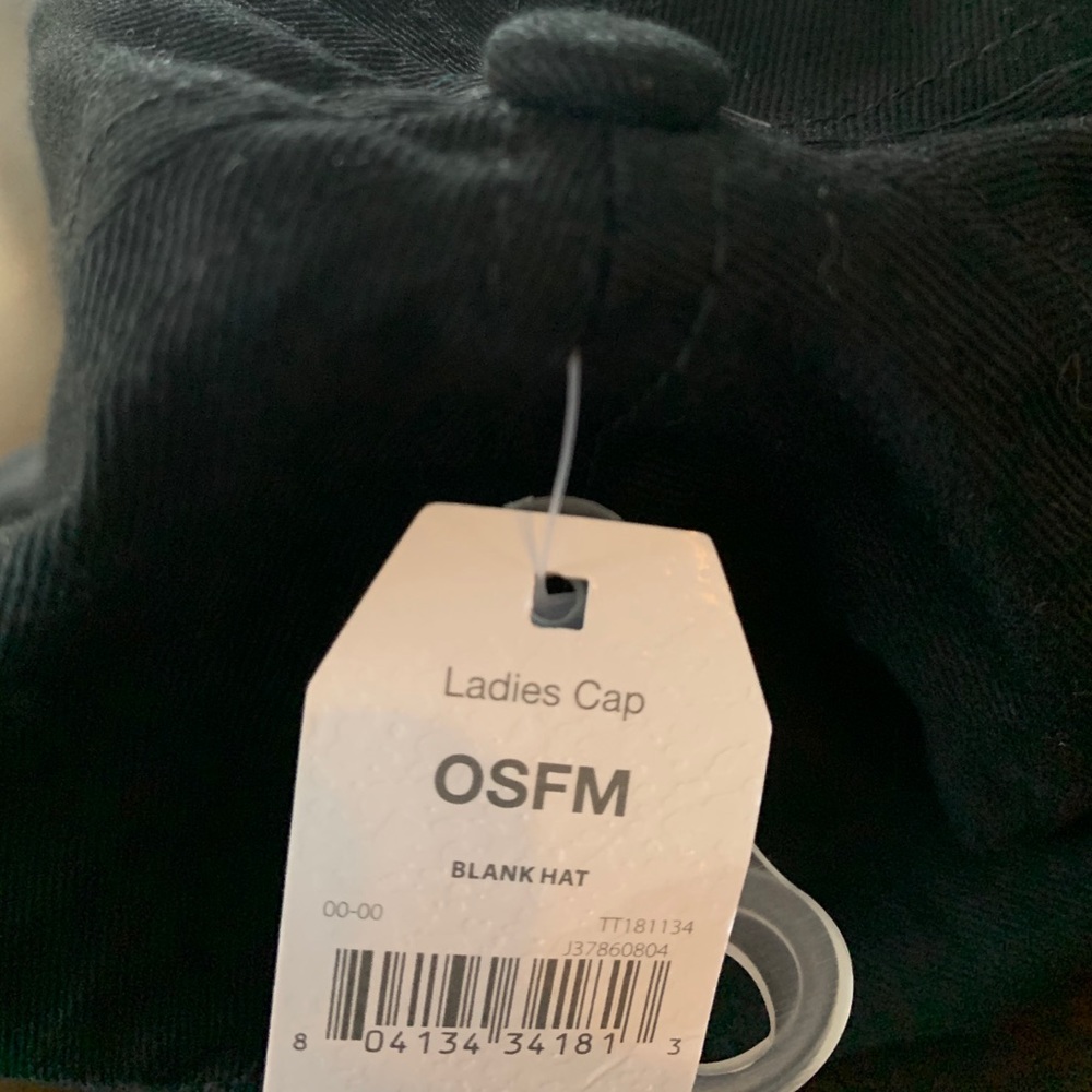 Friends Hat - Picture 2 of 2